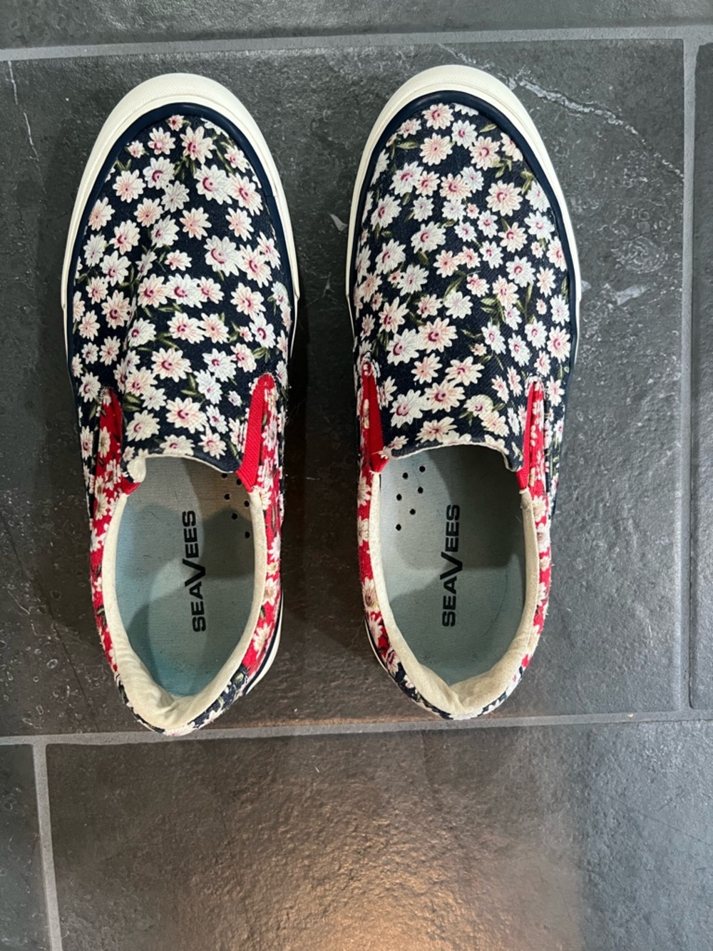 SeaVees Women’s Floral Slip-On Sneakers in Navy and Red - Picture 1 of 6